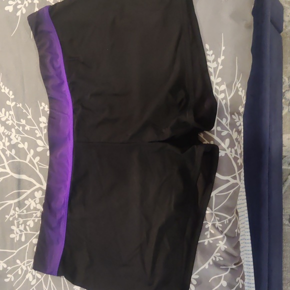 Tankini w/ boyshorts - Picture 2 of 4